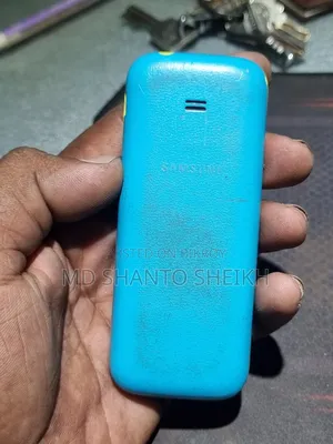 Samsung Guru Music 2