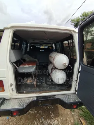 Mitsubishi Pajero 1990 White