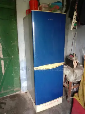 একটা ফ্রিজ বিক্রয় হবে