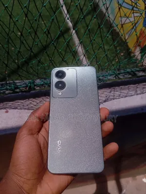 New Vivo Y17s 128 GB Green