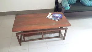 সেগুন কাঠের তৈরি টি টেবিল