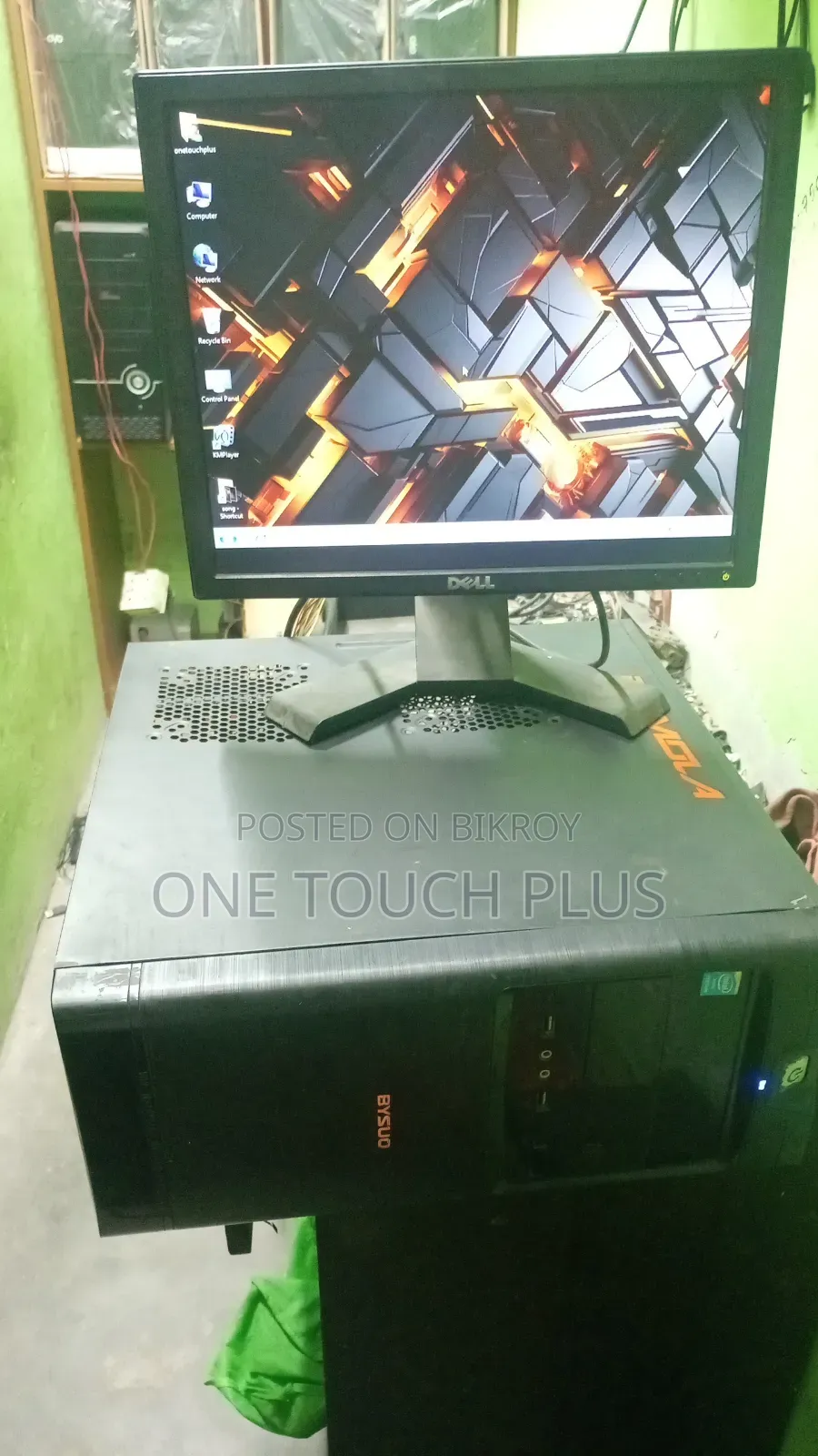 ডেস্কটপ কম্পিউটার Gigabyte GB-BACE-3000 4GB Intel Core I3 HDD 500GB