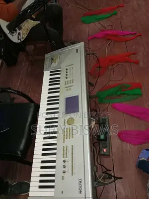 Korg Triton