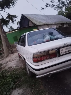 Toyota Corolla Sedan 1990 White
