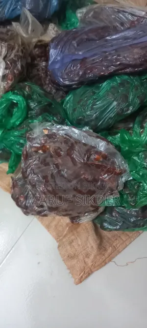 নিজেদের গাছের তেতুল