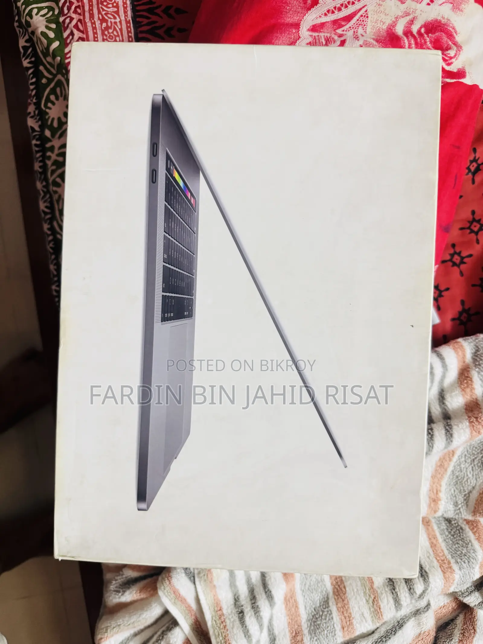 Laptop Apple MacBook 2018 16GB Intel Core i7 SSD 512GB