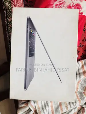 Laptop Apple MacBook 2018 16GB Intel Core i7 SSD 512GB