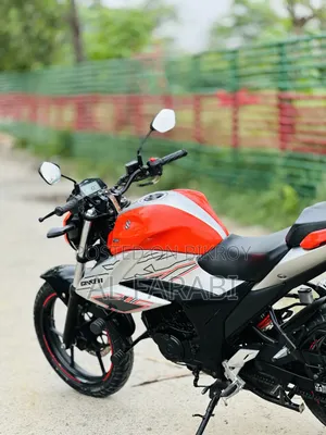 Suzuki Gixxer Fi ABS ২০২৪ অরেঞ্জ