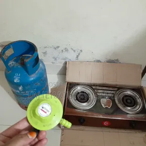 খালি সিলেন্ডার সহ চুলা