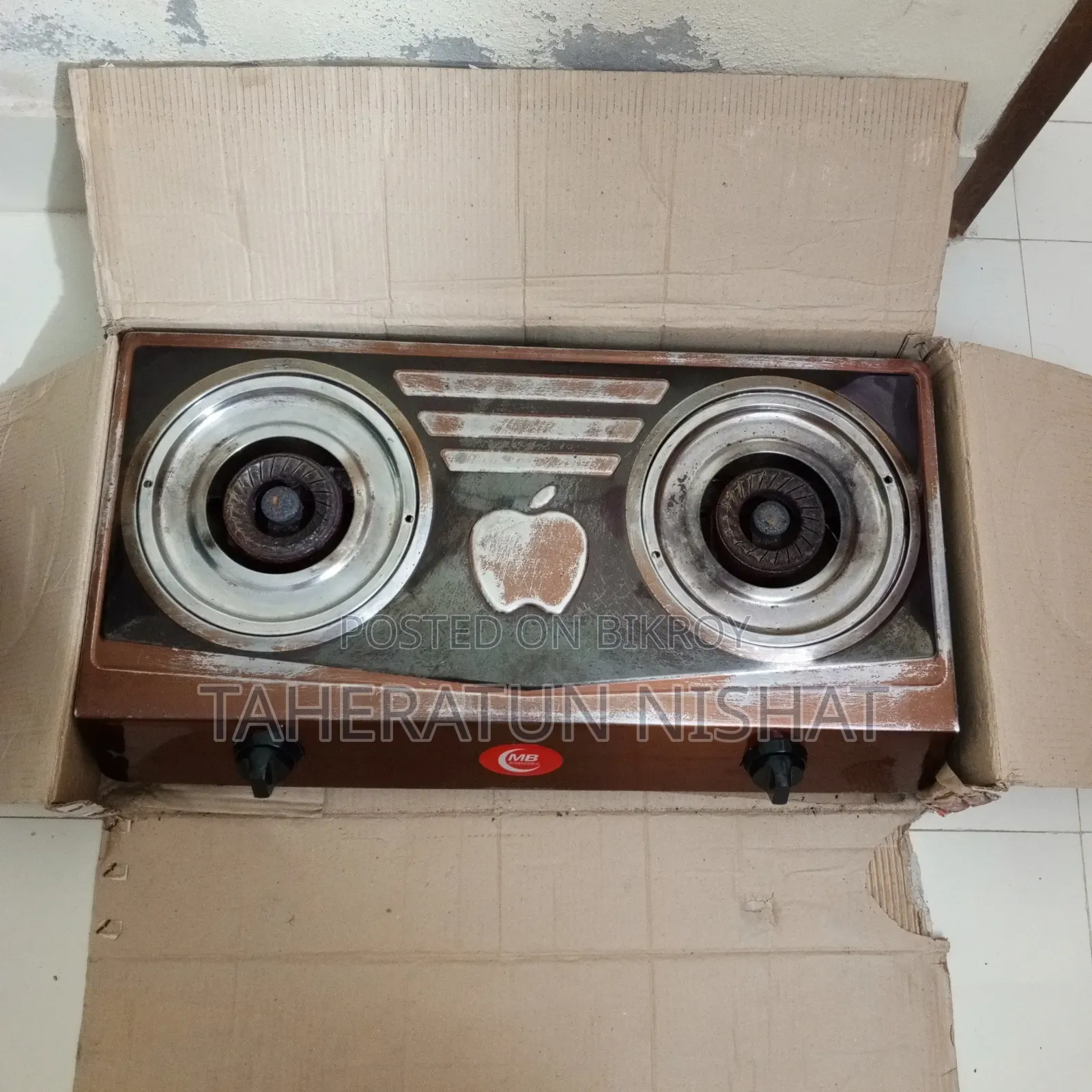 খালি সিলেন্ডার সহ চুলা
