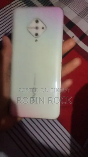 Vivo V1 White