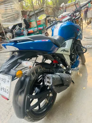 TVS Apache RTR 160 4V 2024 Blue
