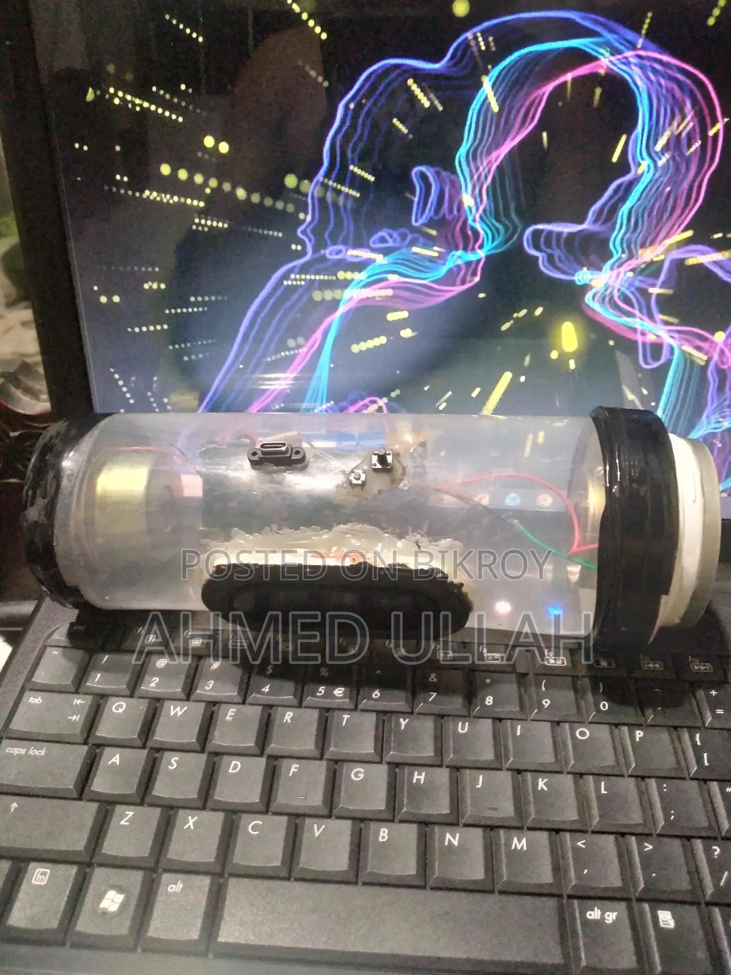 হ্যান্ড মেড ব্লুটুথ স্পিকার