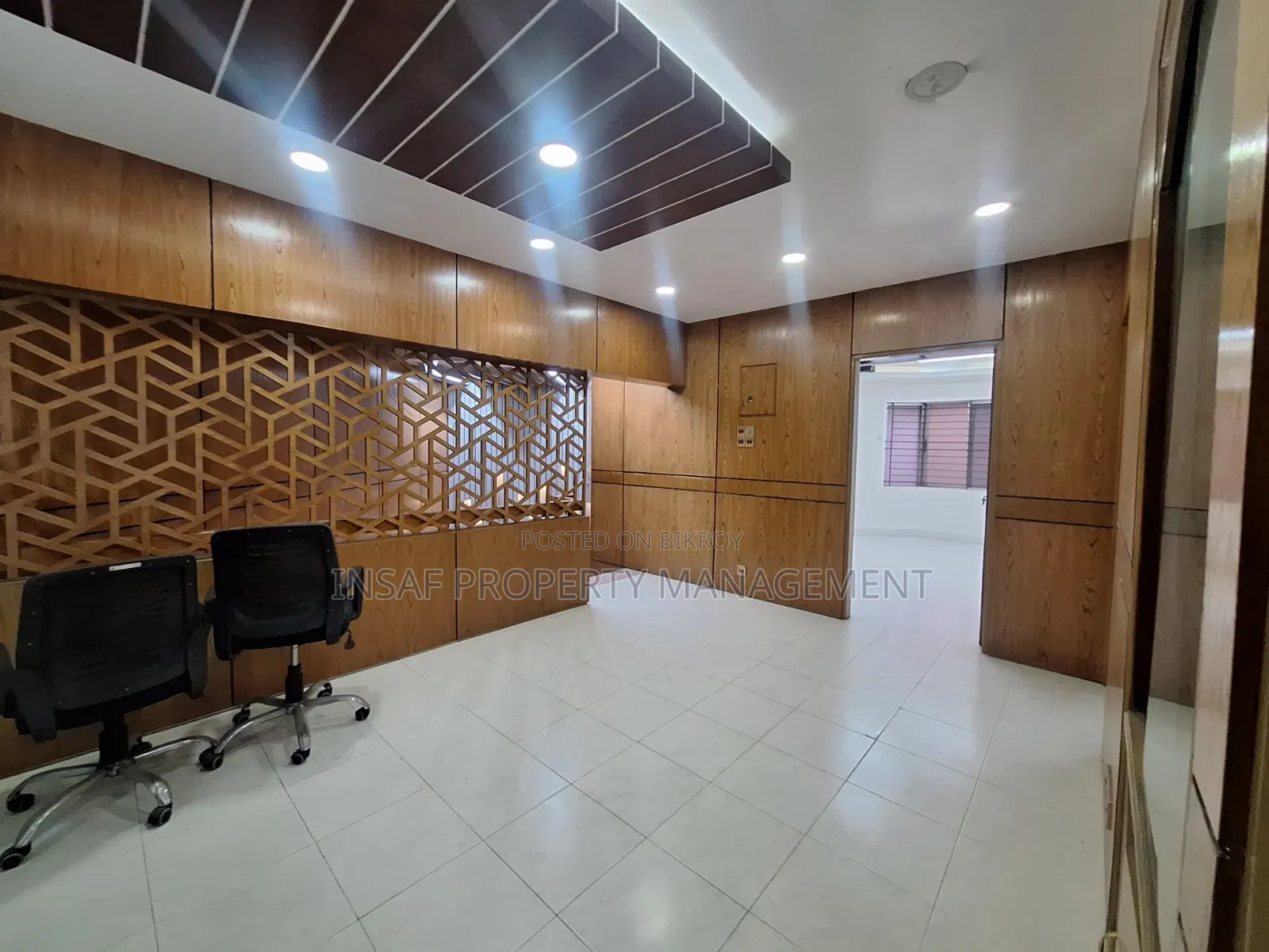 3200 sqft Duplex Office for Rent in Baridhara Diplomatic Zone, Nice View