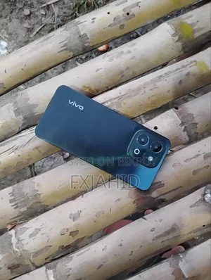 Vivo Y28 8 GB Blue