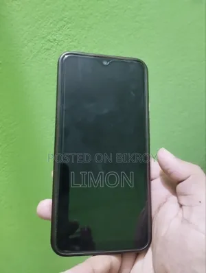 Vivo Y11 32 GB Blue