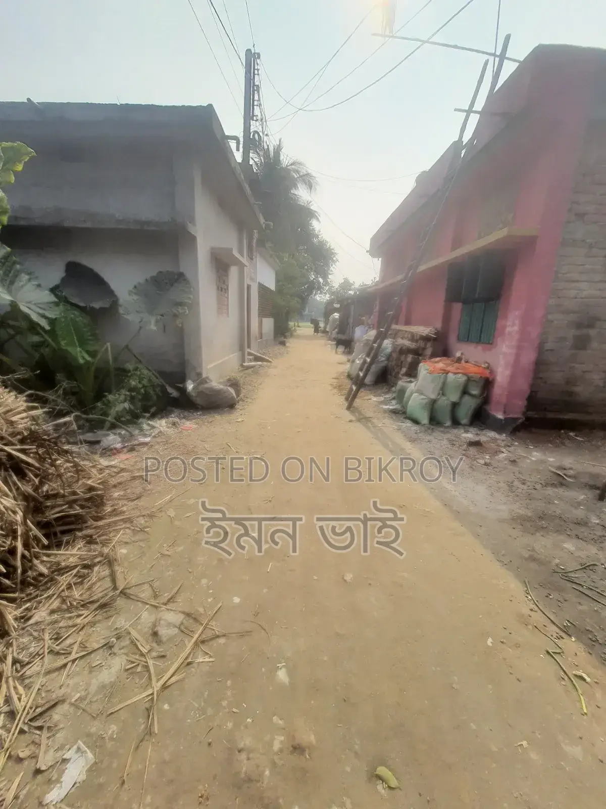 রাজশাহী লিলিহল মোড়ের পশ্চিমে দেলুয়াবাড়িতে আবাসিক মাটি