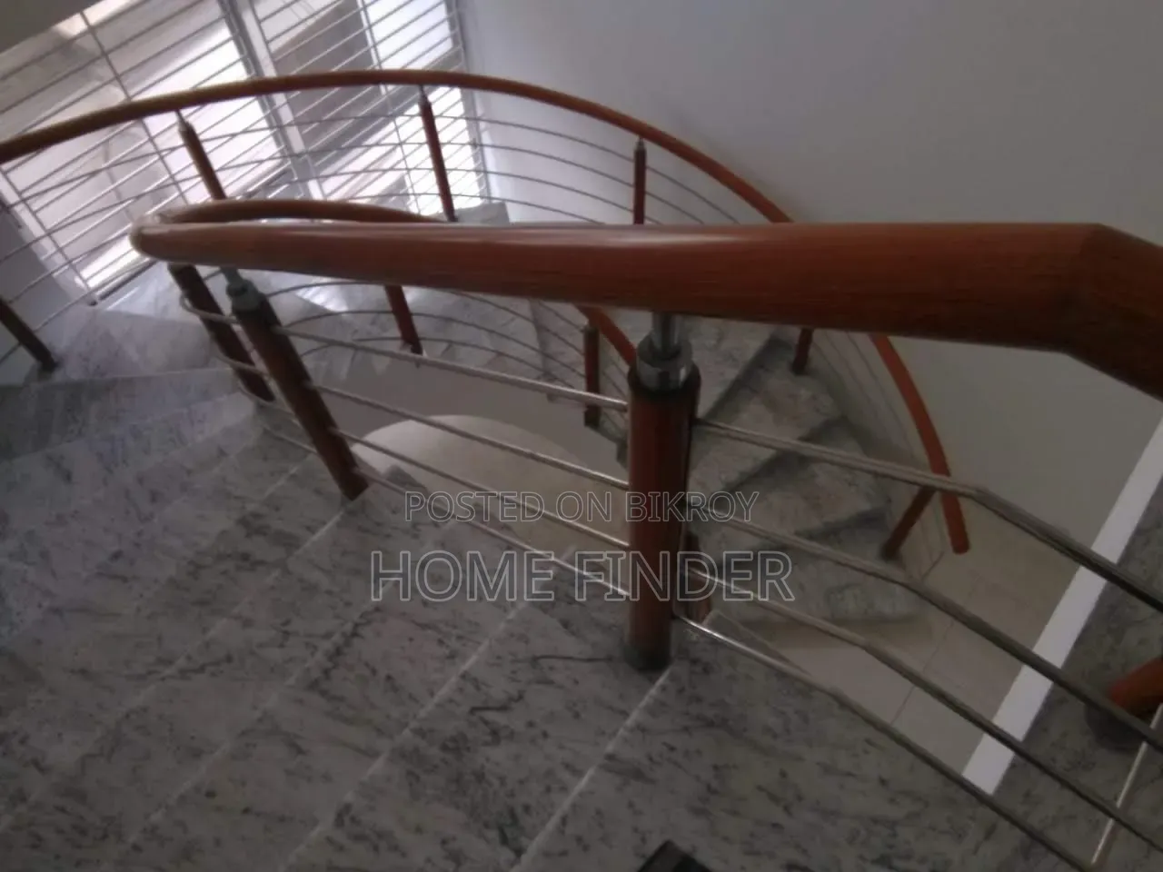4bdrm Duplex in Gulshan for Rent