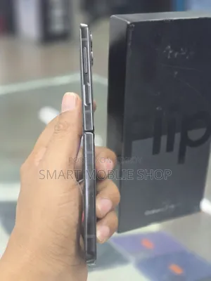 Samsung Galaxy Z Flip4 256 GB কালো