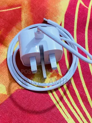 iPhone 20w Fast Charger NFC