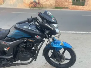 Hero Hunk 2020 Black
