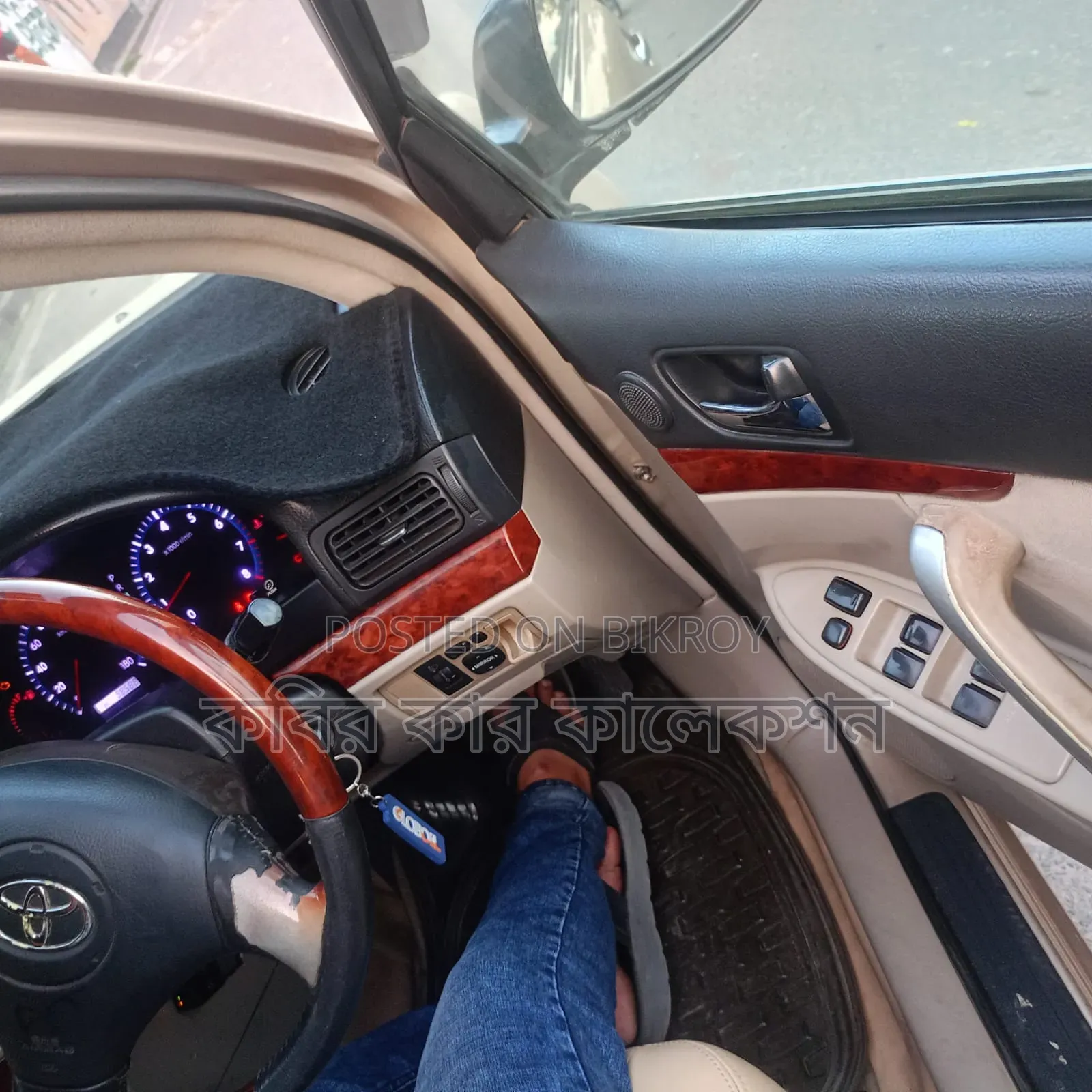 Toyota Premio 2004 Gold