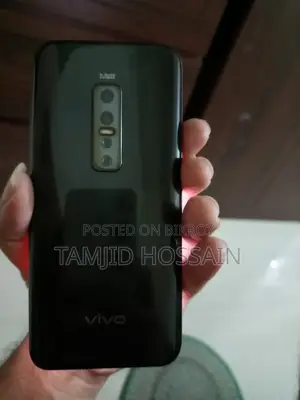 Vivo V7 32 GB Black