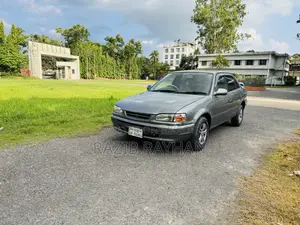 Toyota Corolla Sedan Automatic 1996 Gray