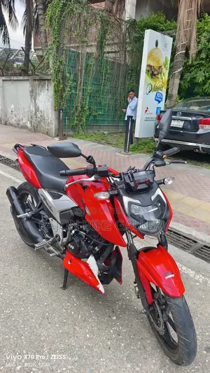 TVS Apache RTR 160 4V 2023 Red