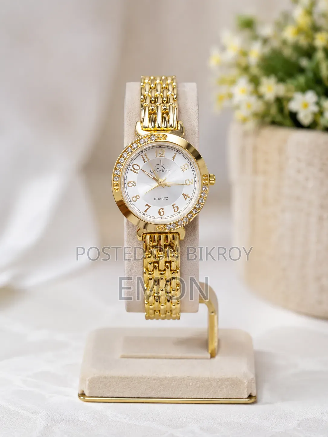 Ladies Bracelet Hand Watch (Offer Price)