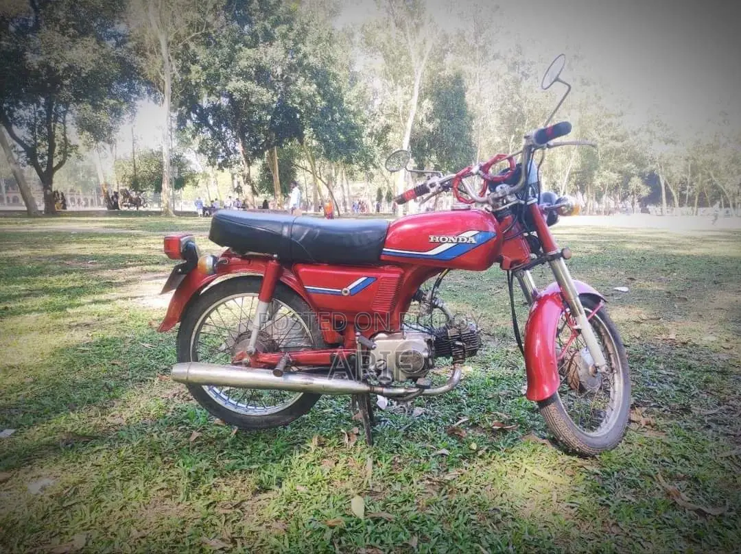 Hero 1998 Red