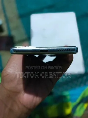 Tecno Camon 40 128 GB Silver