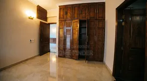 গুলশানে ৩ বেডরুমের অ্যাপার্টমেন্ট ভাড়ার জন্য