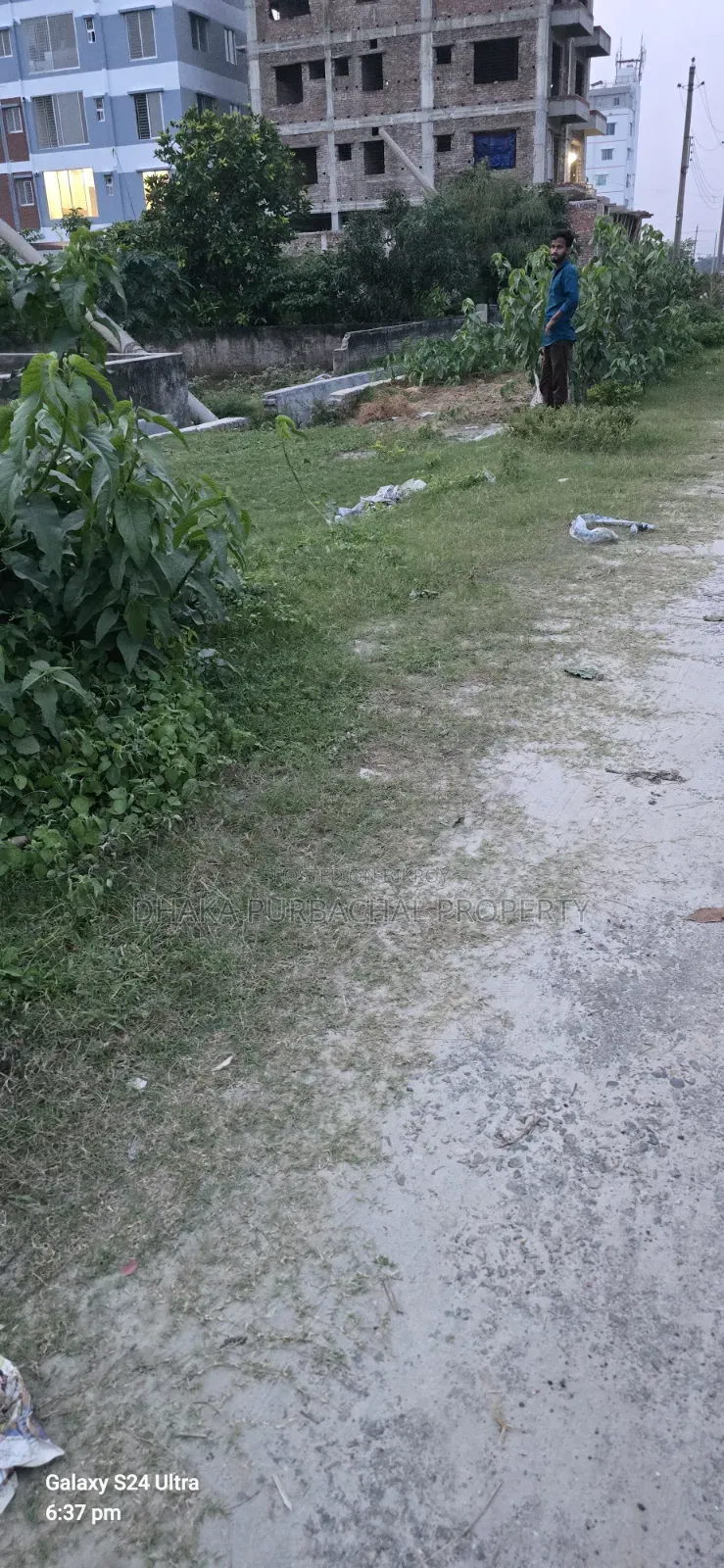 রাজউক উত্তরা ব্লক -কে ৬০'চওড়া রাস্তায় প্লট বিক্রি