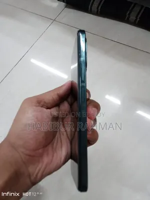 Vivo Y28 8 GB Black