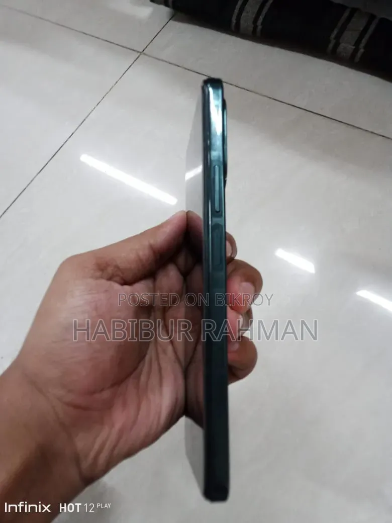 Vivo Y28 8 GB Black