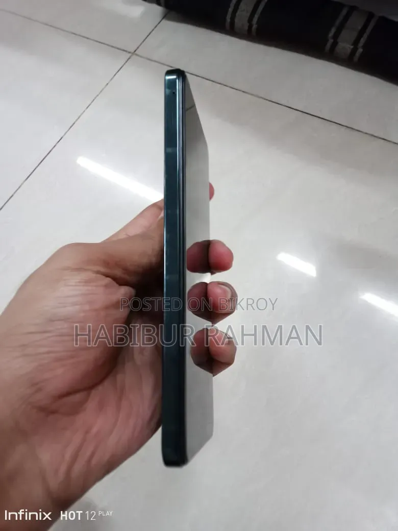 Vivo Y28 8 GB Black