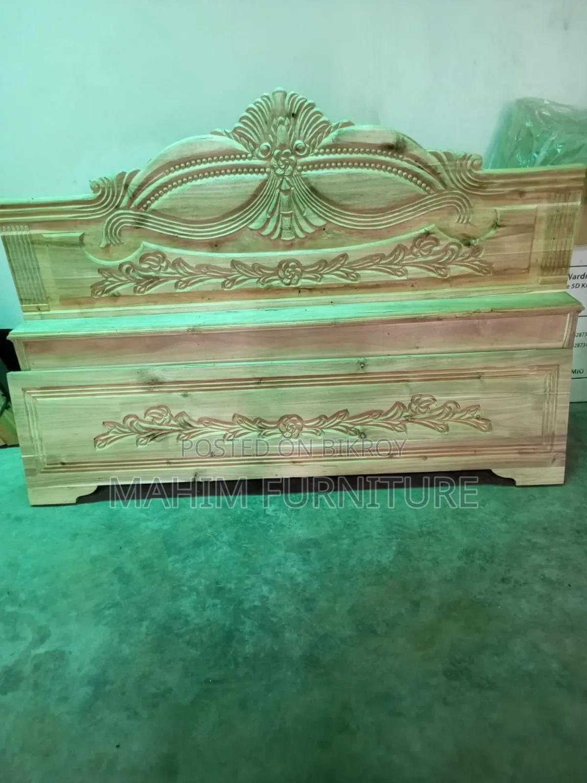 Mahim Furniture