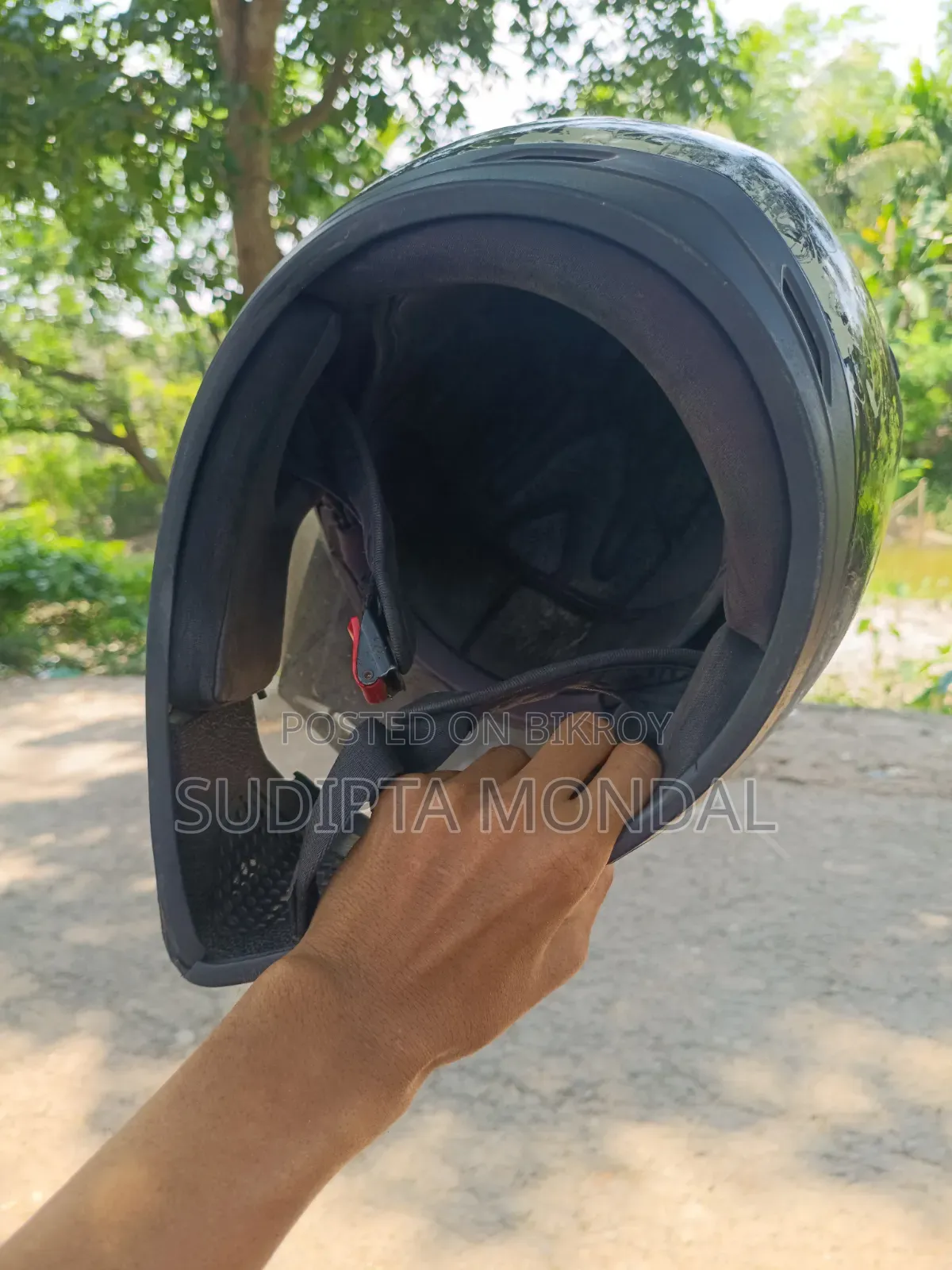 Helmet Veja Brand