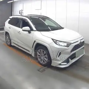 টয়োটা আরএভি৪ (Toyota RAV4) ২০২১ পার্ল