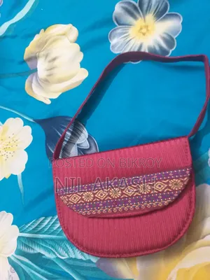 Ladies Hand Bag
