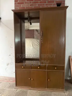 Almira With Mirror