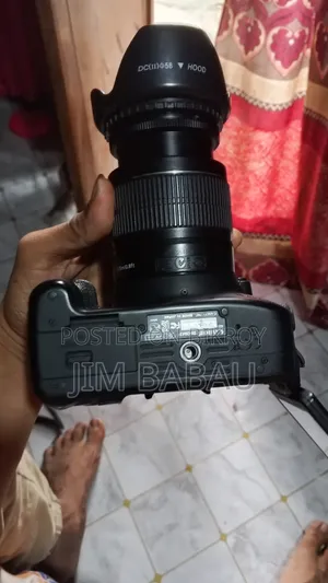 ক্যানন 700d ফুল ফ্রেশ কন্ডিশন ক্যামেরার লেন্স চার্জার ব্যাটারি অল ওকে