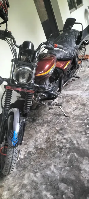 Bajaj Avenger 150 Street 2018 Red