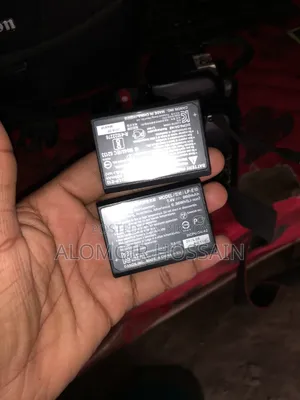 জরুরী টাকার দরকার ক্যামেরা একদম নতুন কন্ডিশন যত ইচ্ছে চাইলে দিবেন