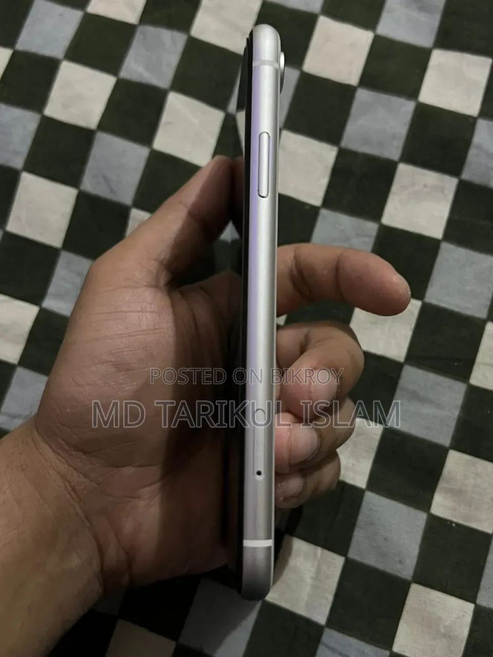 Apple iPhone XR 64 GB White