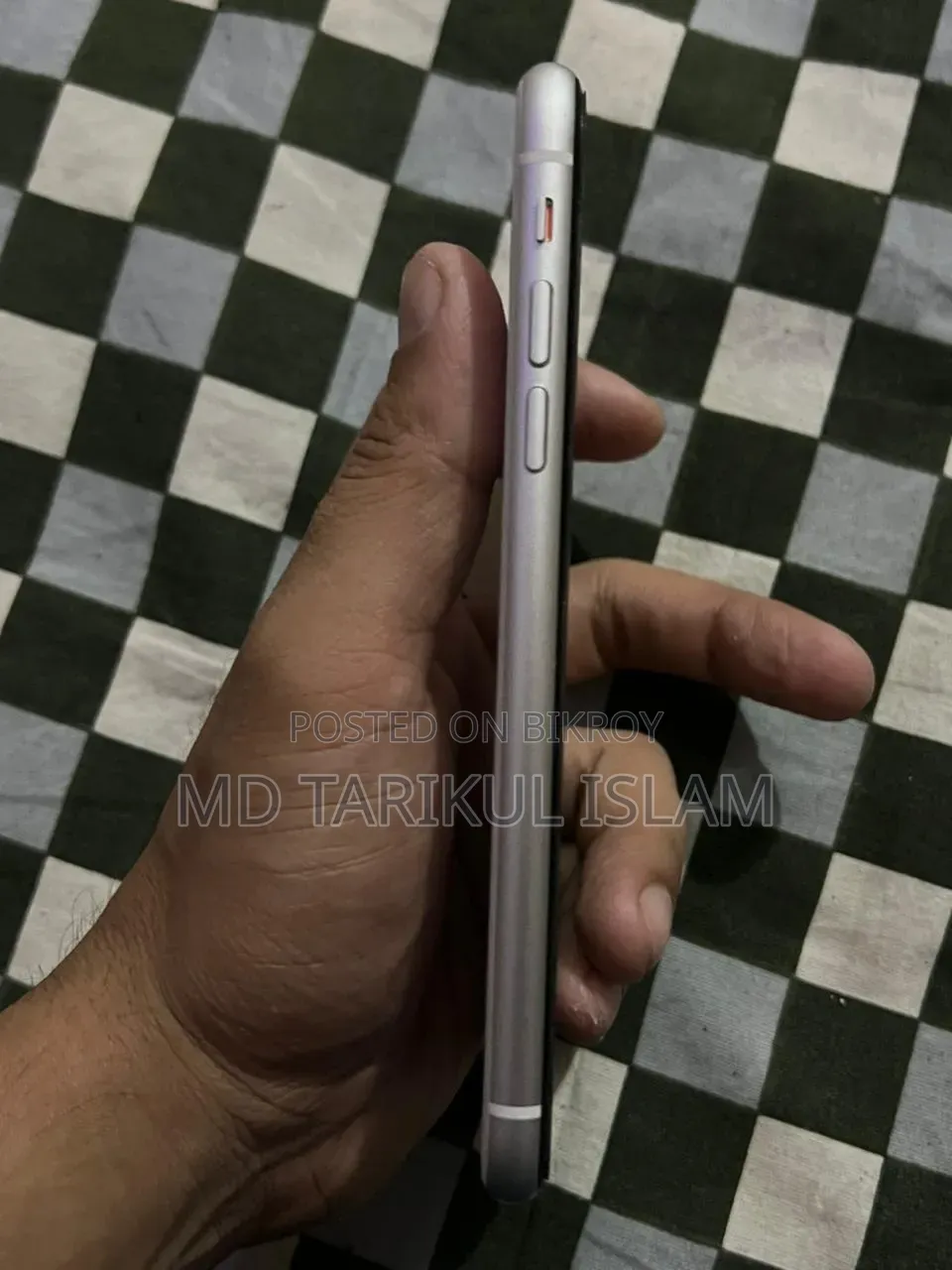 Apple iPhone XR 64 GB White