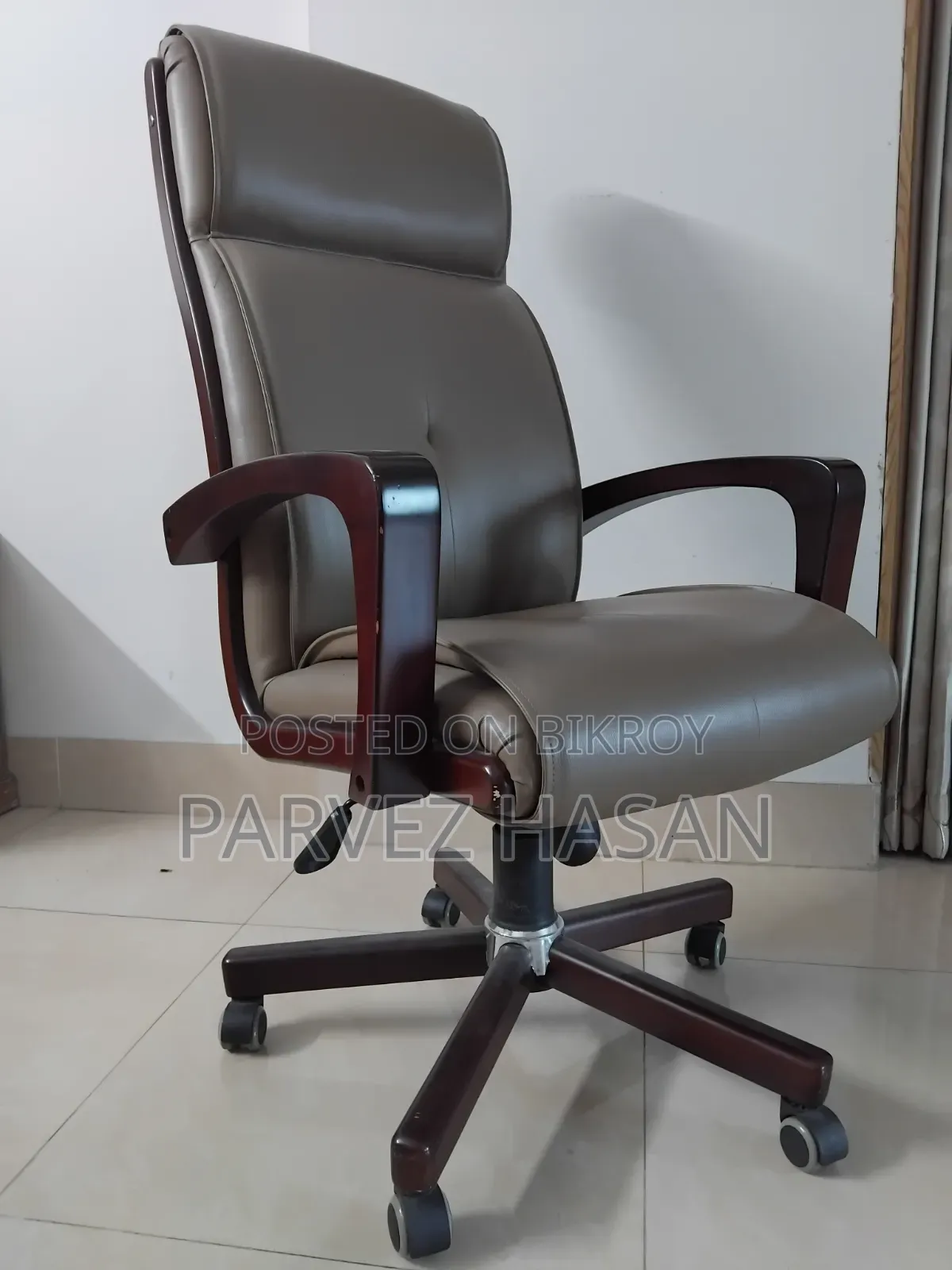 Regal Office Swivel Chair CSC-304