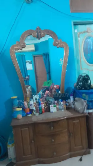 সেগুন কাঠের ড্রেসিং টেবিল বিক্রি হবে