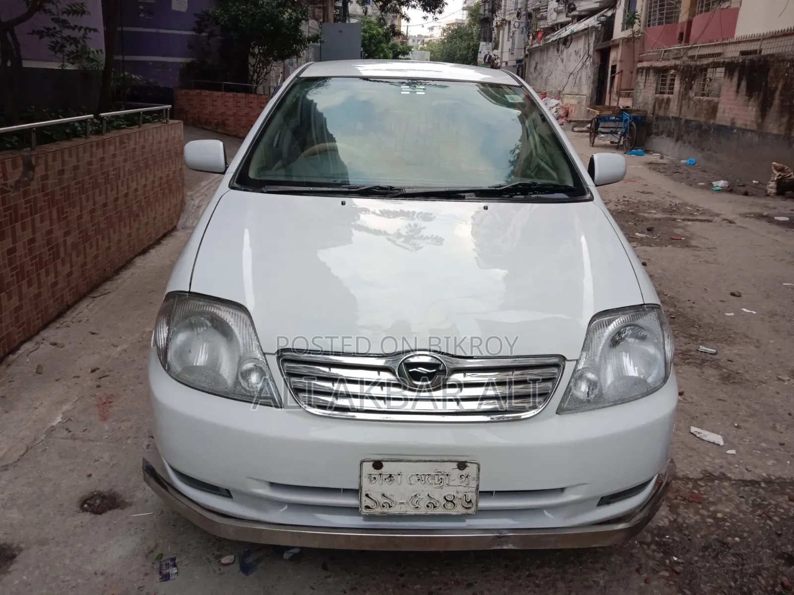 Toyota Corolla 2002 White